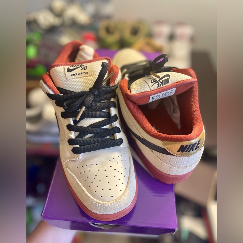 Nike SB Dunk Low Pro - “Hennessy”
Brand new with original everything - SZ 7.5M